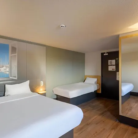 Puget-sur-argens Hotel 2*