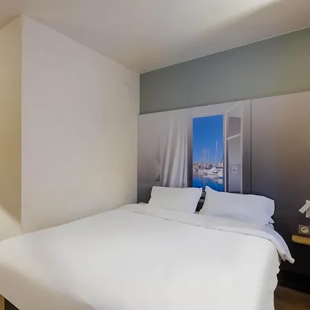 Hotel Puget-sur-argens 2*