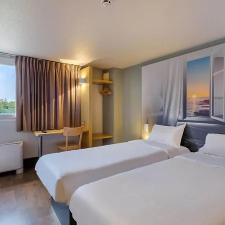 Hotel Puget-sur-argens 2*