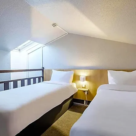Hotel Puget-sur-argens 3*
